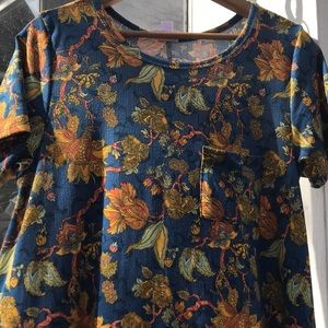 EUC - Lularoe Carly xs